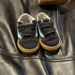 Vans toddler size 4